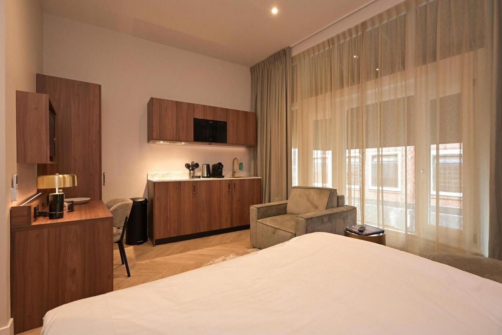 Novallure Downtown - Short Stay Apartments The Hague Room photo