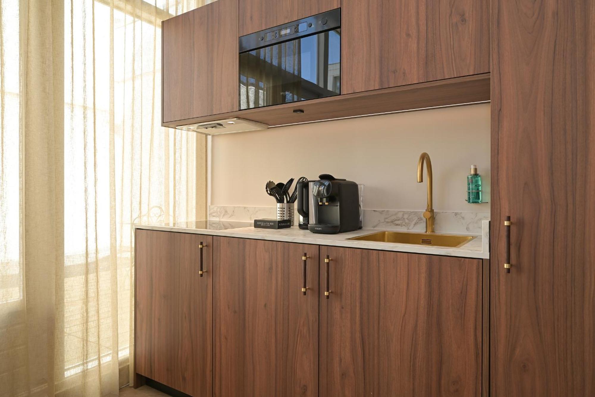 Novallure Downtown - Short Stay Apartments The Hague Exterior photo