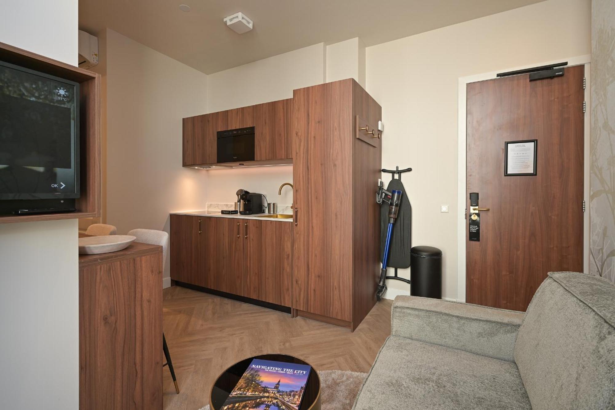 Novallure Downtown - Short Stay Apartments The Hague Exterior photo